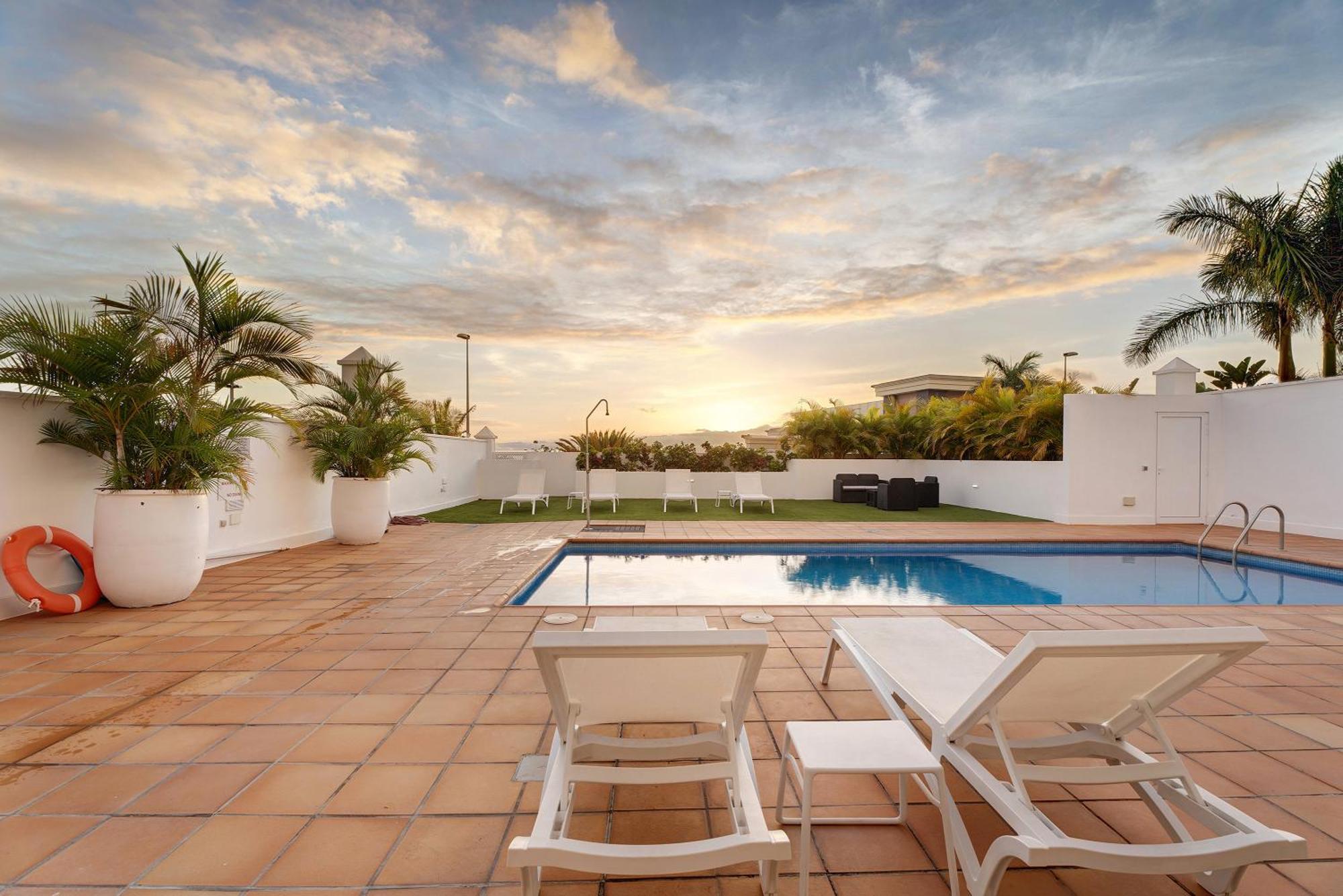 Espectacular Aurora By Paramount Holidays Villa *