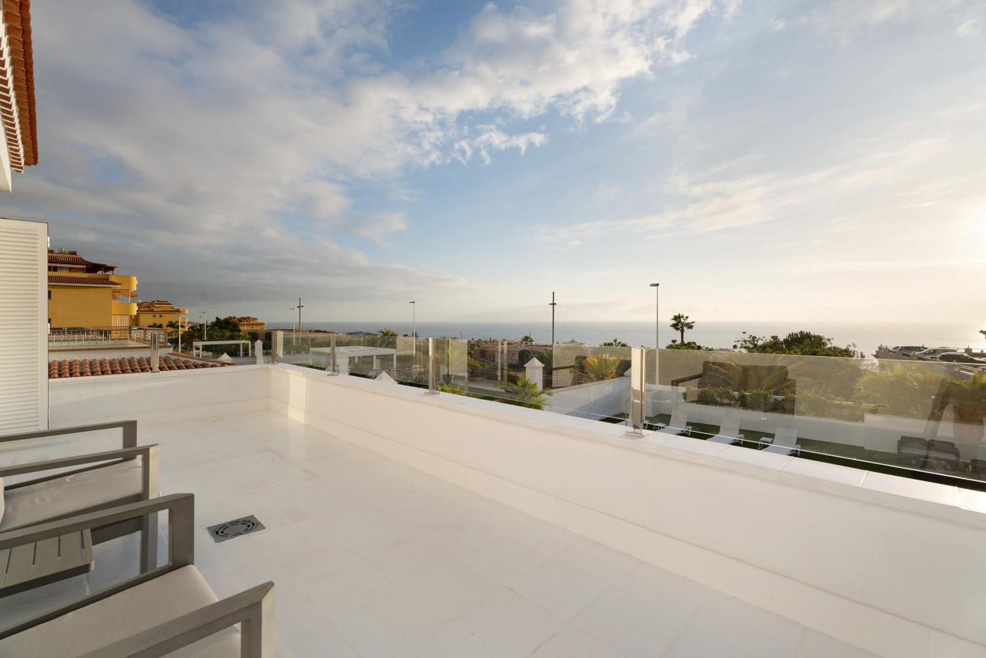 Espectacular Aurora By Paramount Holidays Puerto de Santiago (Tenerife)