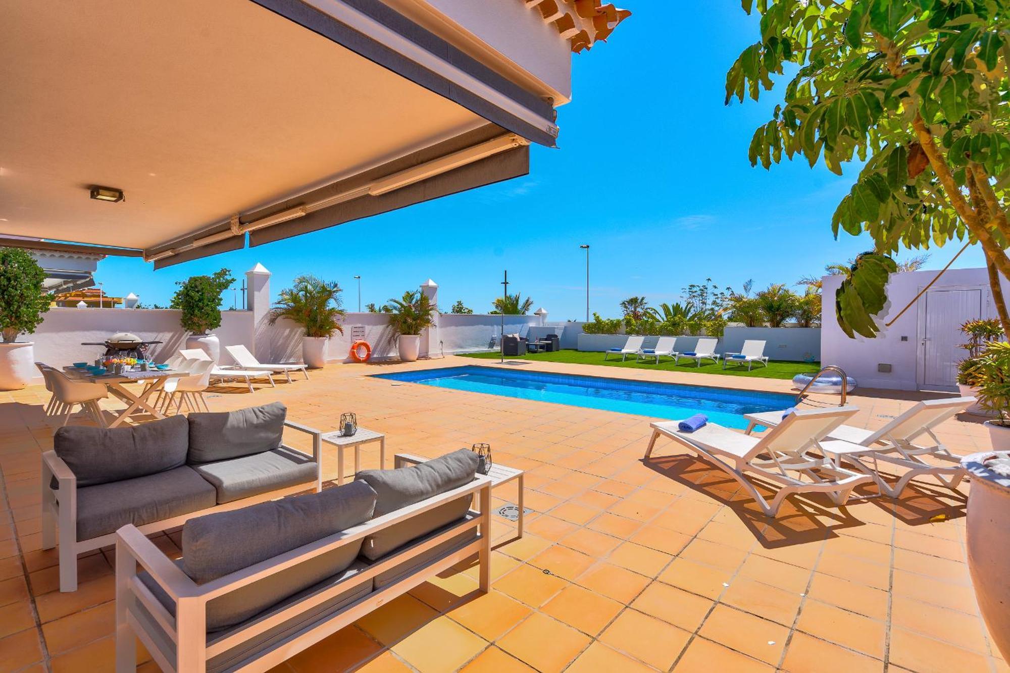 Espectacular Aurora By Paramount Holidays * Puerto de Santiago (Tenerife)